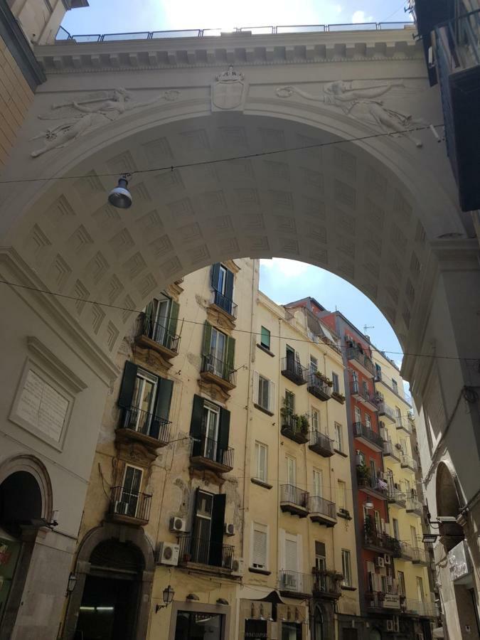 Chiaia 100 Appartement *