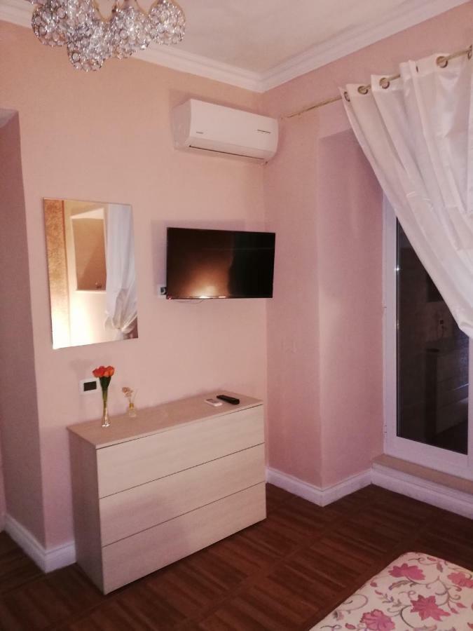 Chiaia 100 Appartement Naples